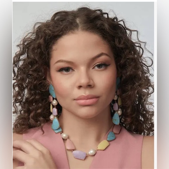 Lele Sadoughi Jewelry - Lele Sadoughi
Pearl and Pebble Collar